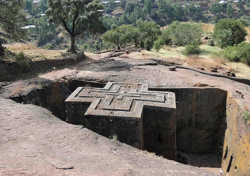 L'église Bete Giyorgis de Lalibela, taillée en forme de croix dans la roche