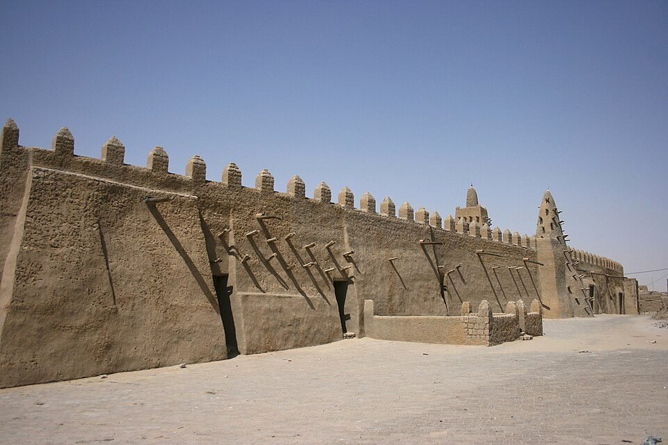 Façade est de la mosquée Djingareyber à Tombouctou
