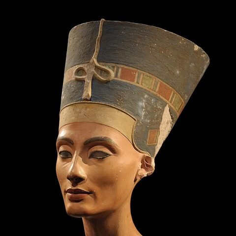 Le buste de Néfertiti au Neues Museum de Berlin