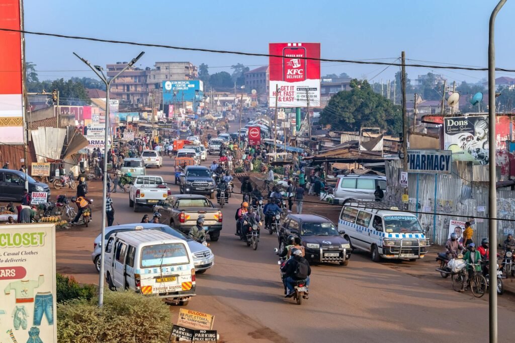 Ouganda — ServAfrica