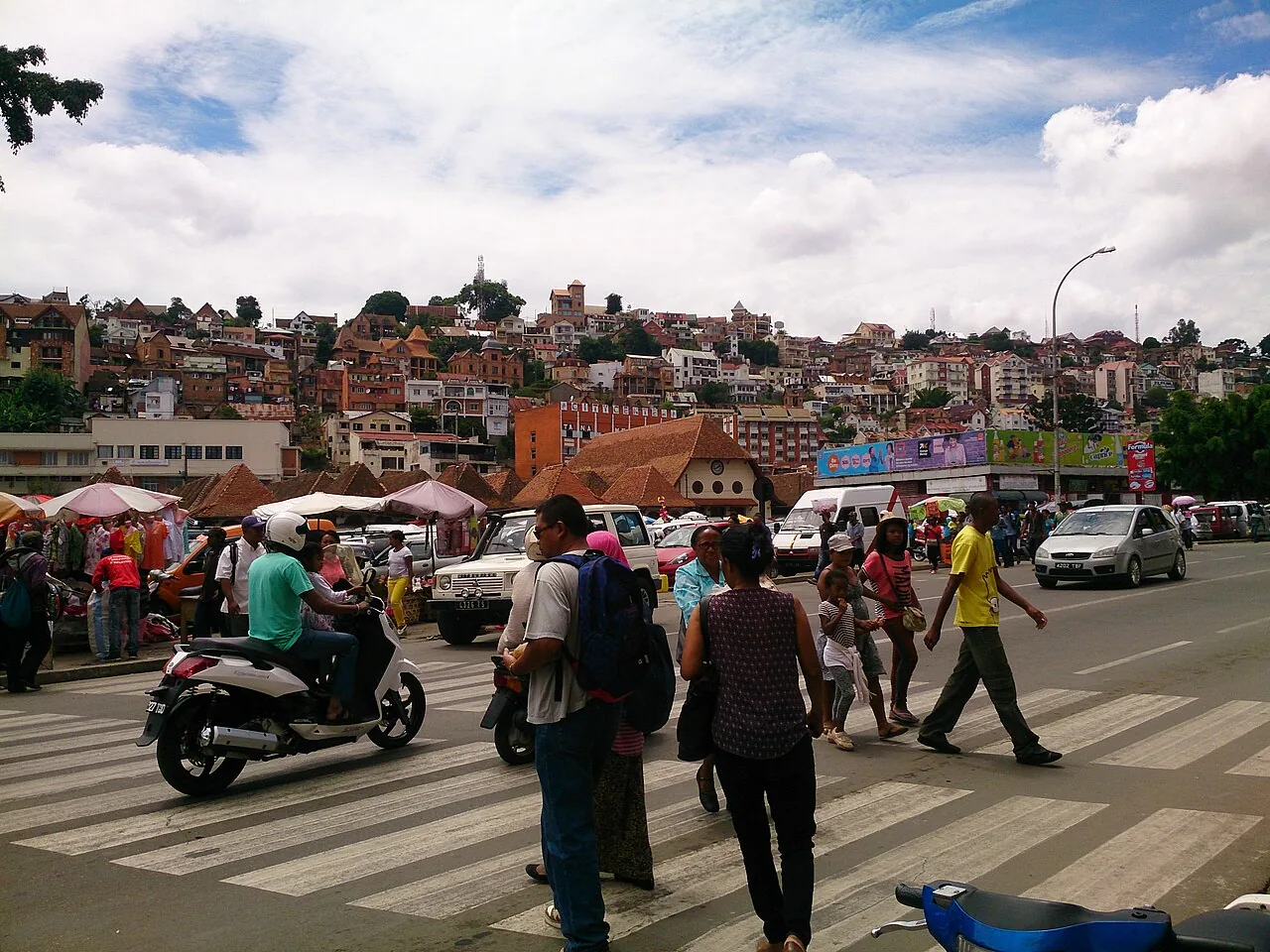 Madagascar : Randrianirina défend la « Refondation » et lance la concertation nationale