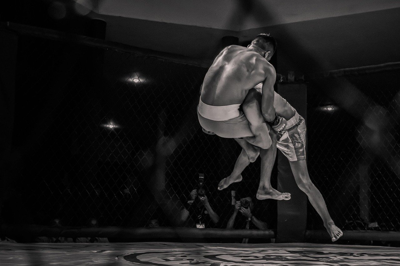 Moustapha Diakhaté démarre fort au PFL avec une victoire par KO