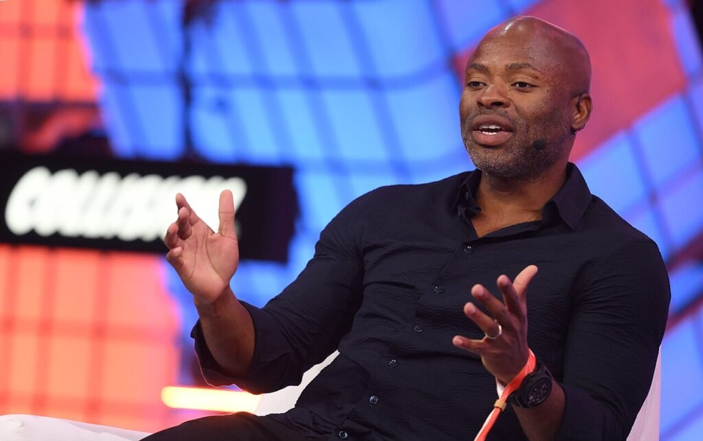 Tope Awotona : de Lagos à Atlanta, le parcours d'un entrepreneur qui a réinventé la prise de rendez-vous