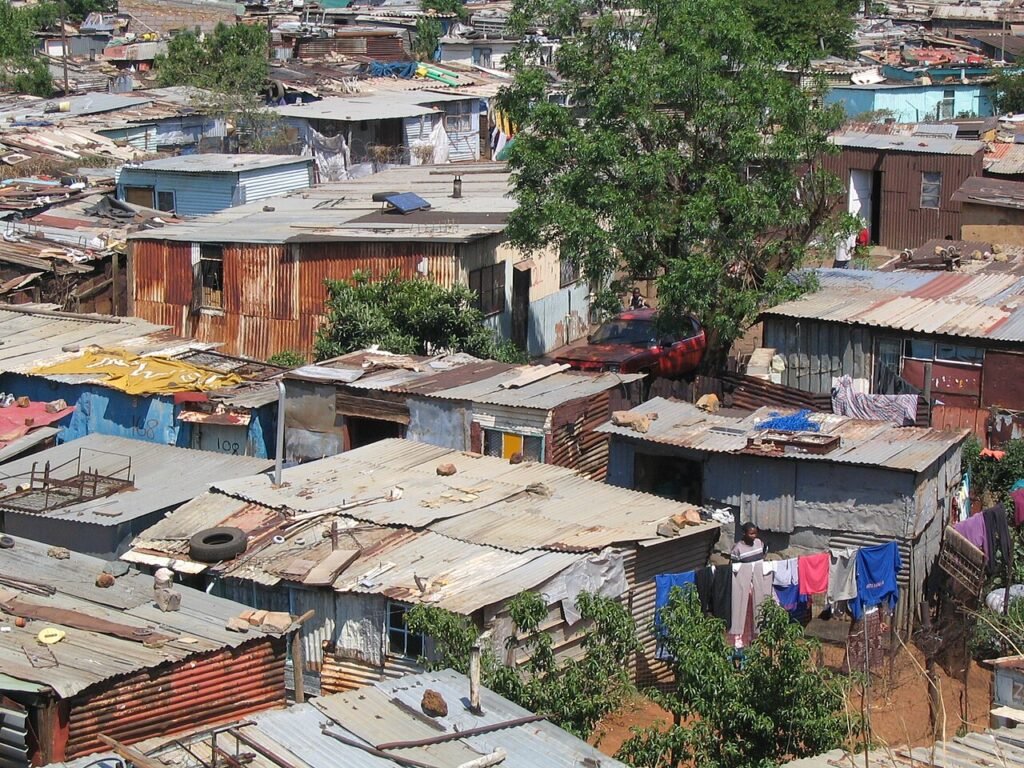 Afrique du Sud : Soweto et Durban en flammes, la colère anti-immigration explose