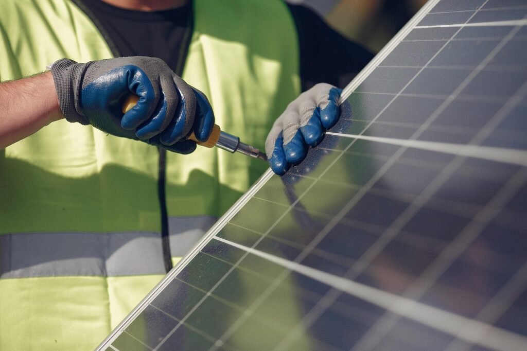 Mini-réseaux solaires : comment l'Afrique électrifie ses zones rurales grâce à de nouveaux financements